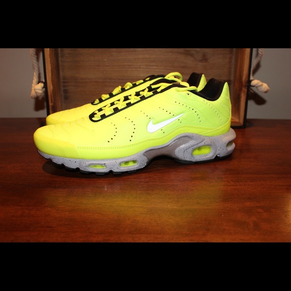 Nike Air Max Plus PRM Size 13 - Picture 3 of 6